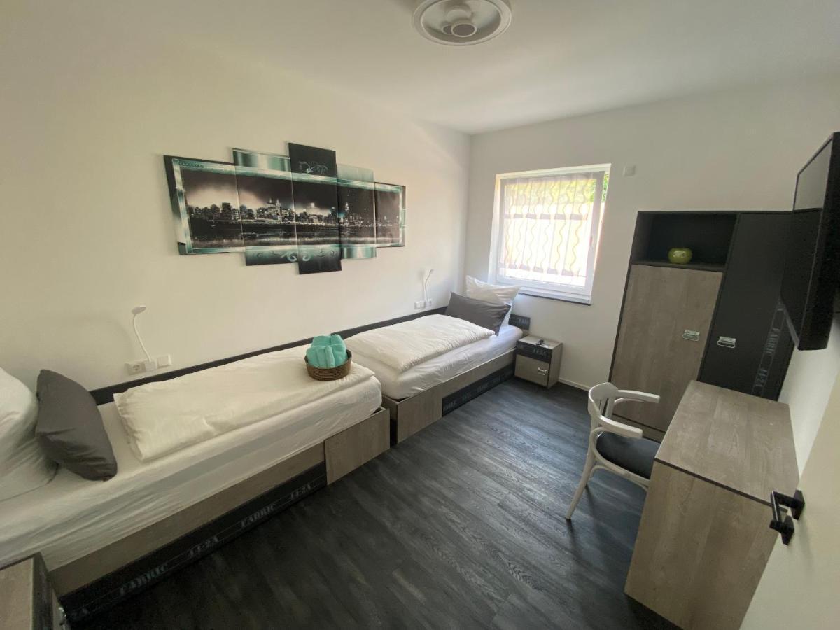 Apartments Saaldorf-Ferienhaus Mit 6 Apartments 45Qm-120Qm Direkt Am Thueringer Meer-Bleilochtalsperre Бад-Лобенштайн Екстер'єр фото